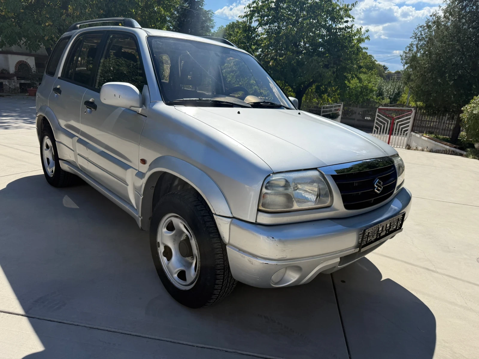 Suzuki Grand vitara 2.0i* ГАЗ* Facelift* , снимка 4 - Автомобили и джипове - 56210997