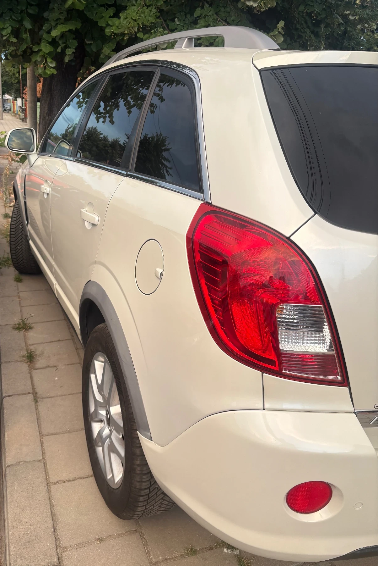 Opel Antara, снимка 5 - Автомобили и джипове - 56346811