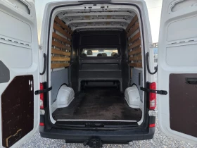 VW Crafter 2.0 TDI, Товаропътник, Климатик, Нави, ЕВРО 6, снимка 14 - Бусове и автобуси - 53638250