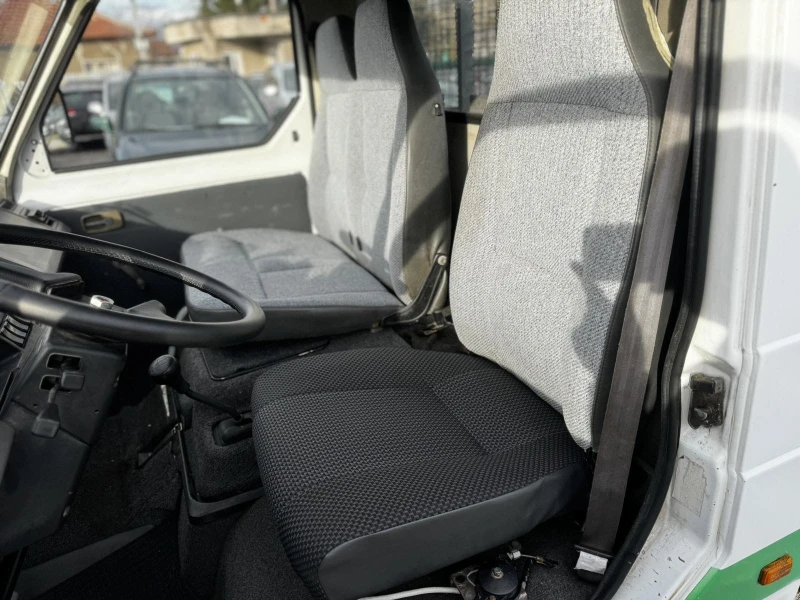 Nissan Trade 2.8D, снимка 14 - Бусове и автобуси - 52553677