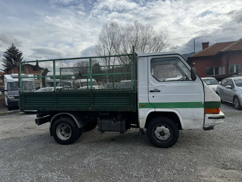 Nissan Trade 2.8D, снимка 6 - Бусове и автобуси - 52553677