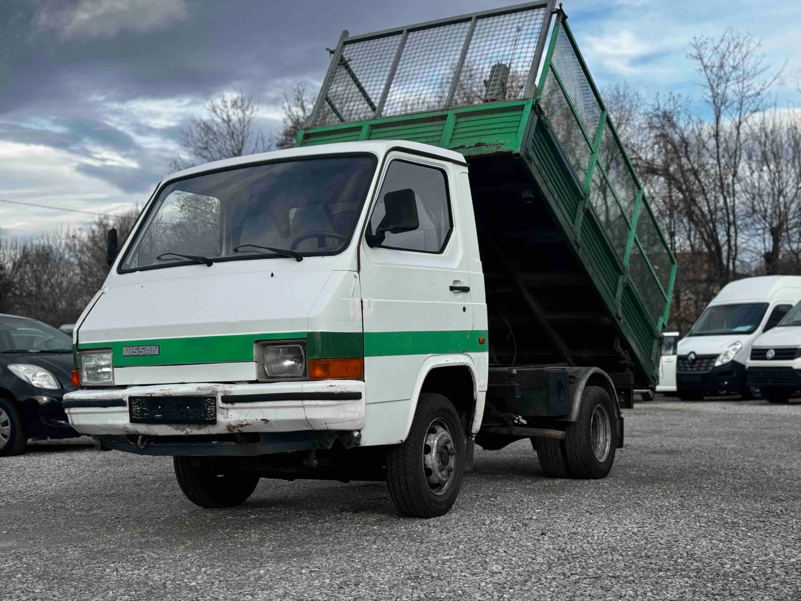 Nissan Trade 2.8D, снимка 1