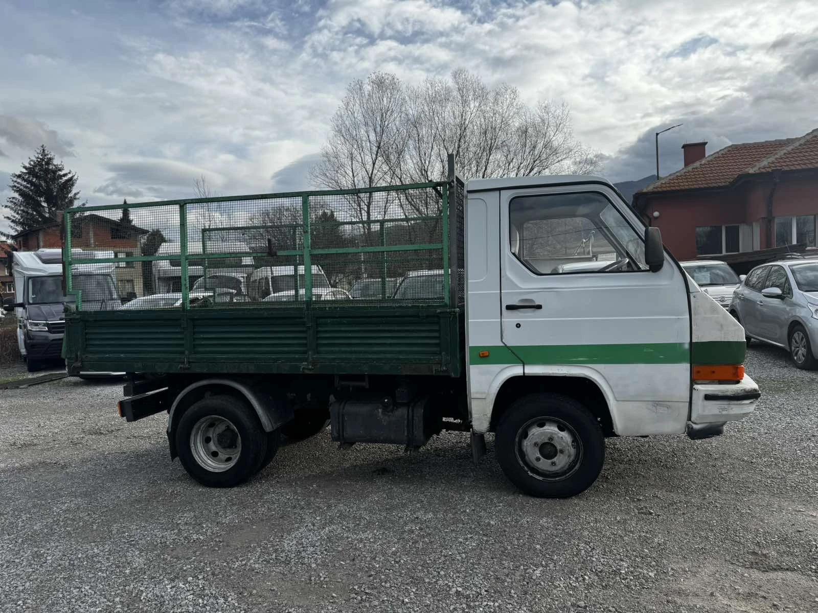 Nissan Trade 2.8D - изображение 6