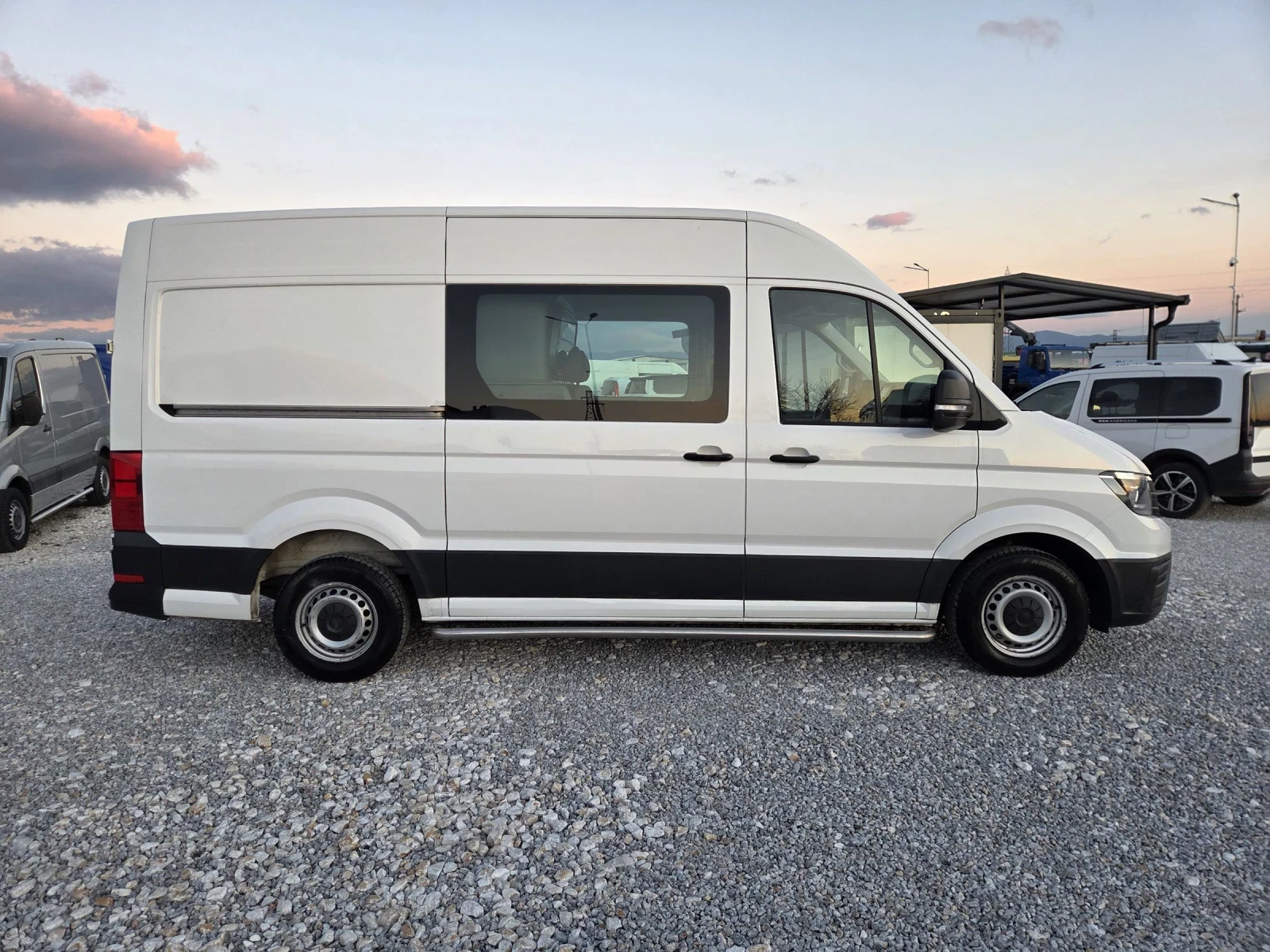 VW Crafter 2.0 TDI, Товаропътник, Климатик, Нави, ЕВРО 6 - изображение 6