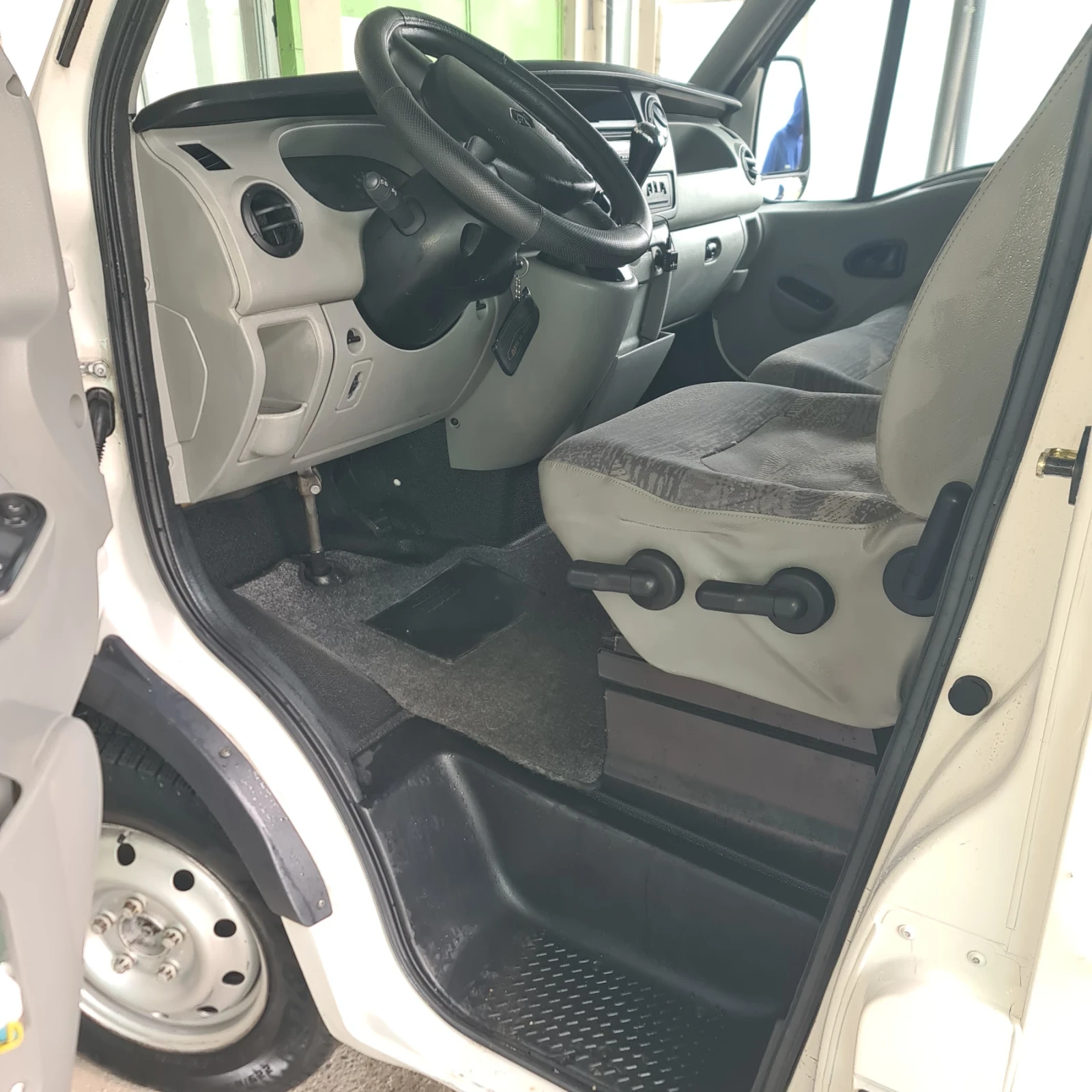 Renault Master 2.5 dCi 120 �.�. ����� ���� | Mobile.bg � ����������� 6
