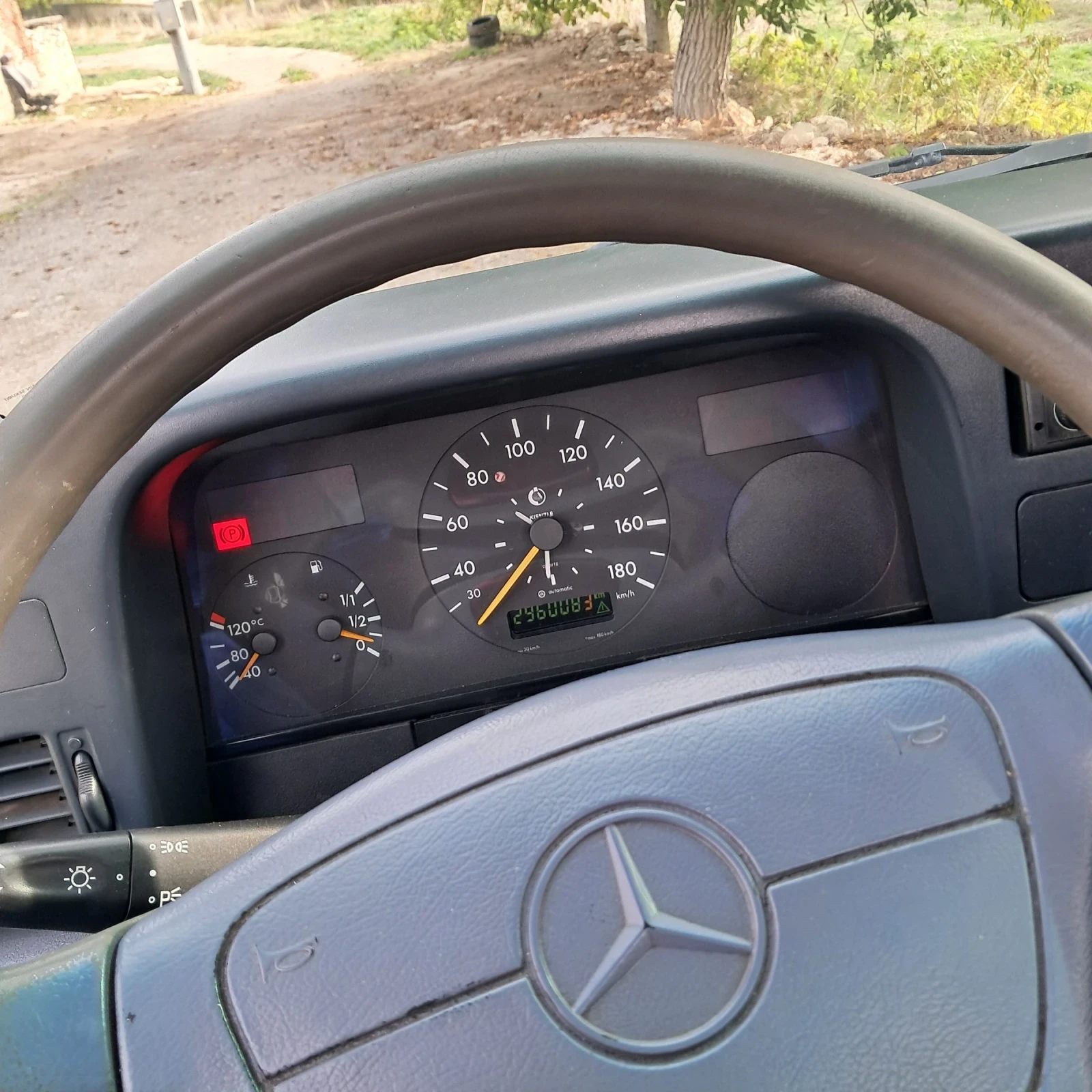 Mercedes-Benz 412 Sprinter 412 - изображение 2