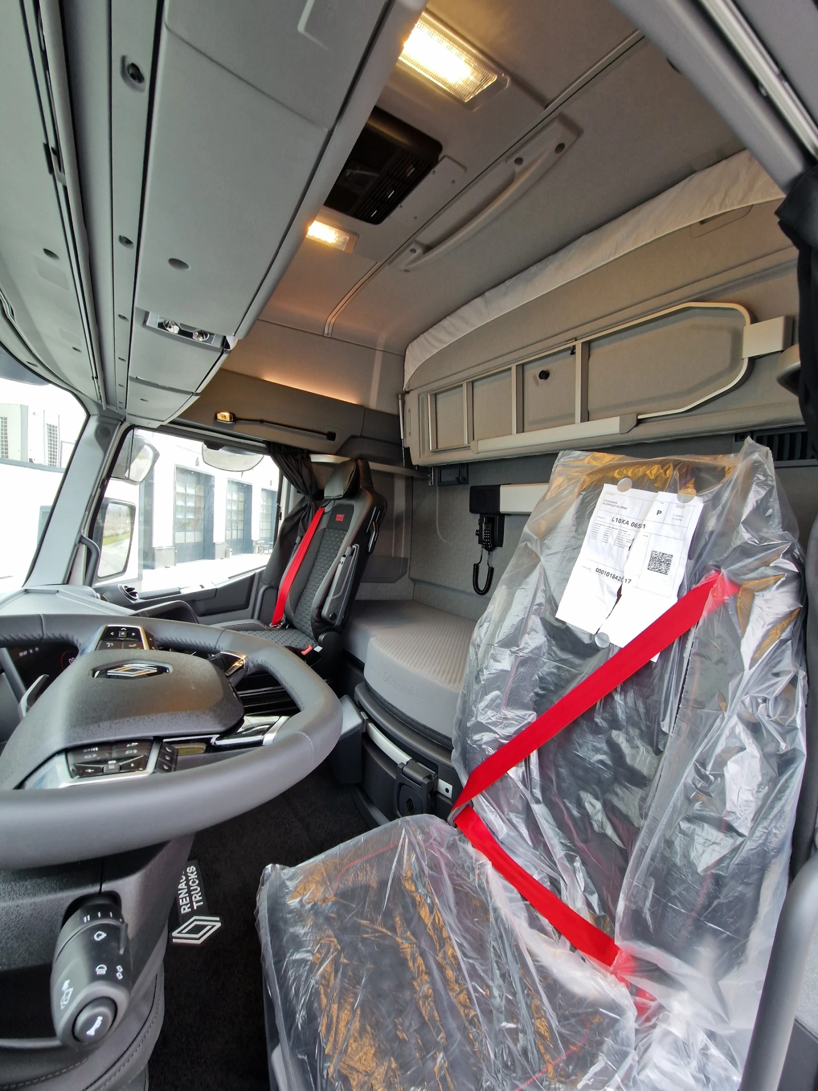 Renault T HIGH 480* РЕТАРДЕР* ЧИСТО НОВ* СОБСТВЕН ЛИЗИНГ* , снимка 9 - Камиони - 53903523