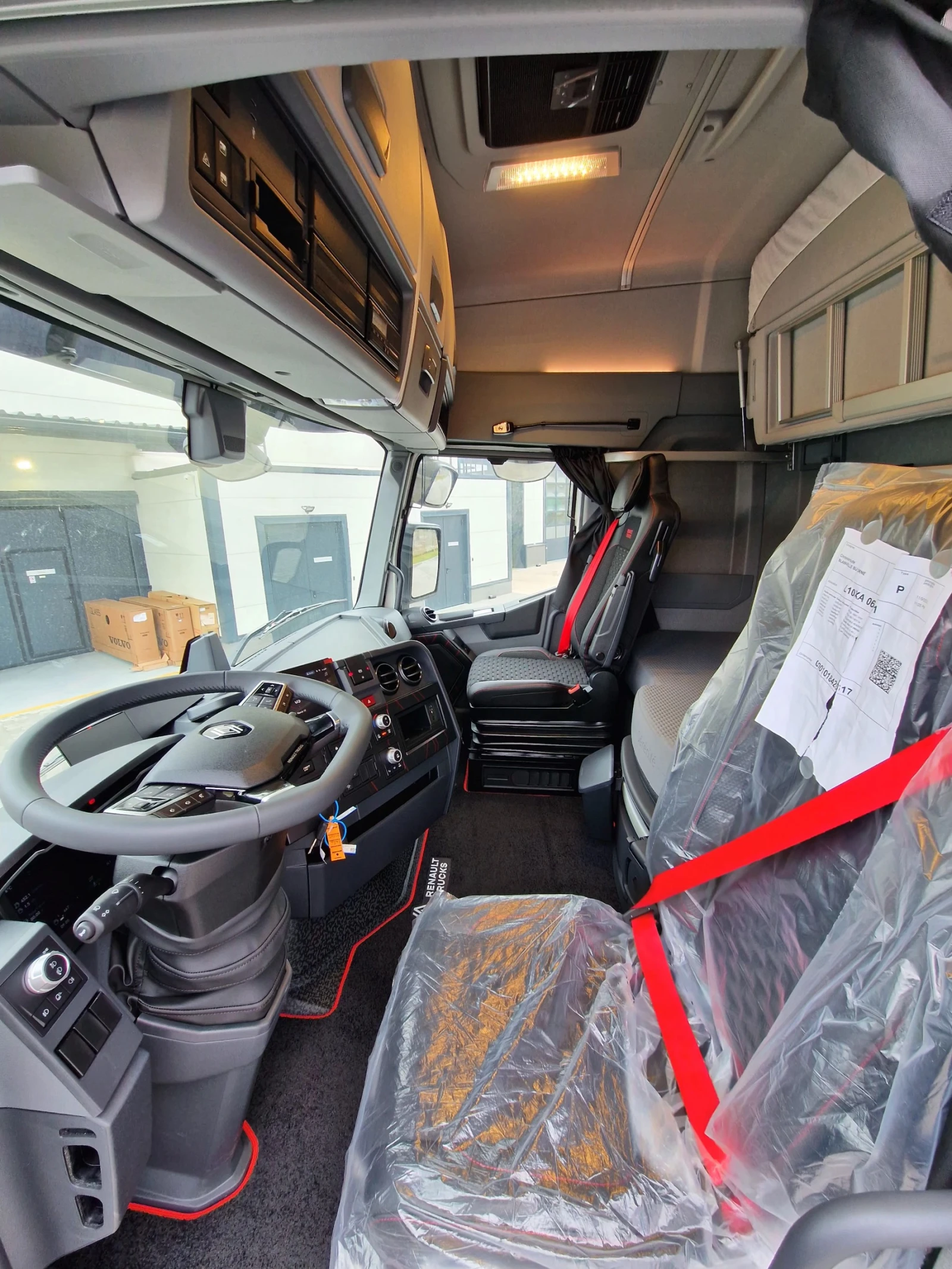 Renault T HIGH 480* РЕТАРДЕР* ЧИСТО НОВ* СОБСТВЕН ЛИЗИНГ* , снимка 8 - Камиони - 53903523