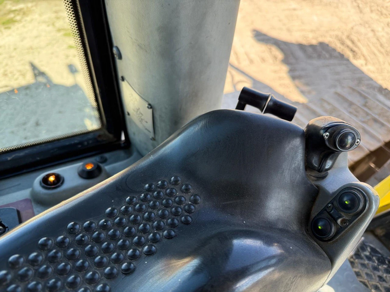 Булдозер New Holland D150 - изображение 10