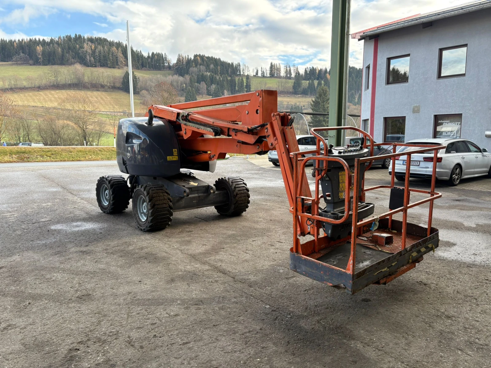 Автовишка Друга марка JLG-450 AJ, Нов внос, снимка 2 - Индустриална техника - 54714926
