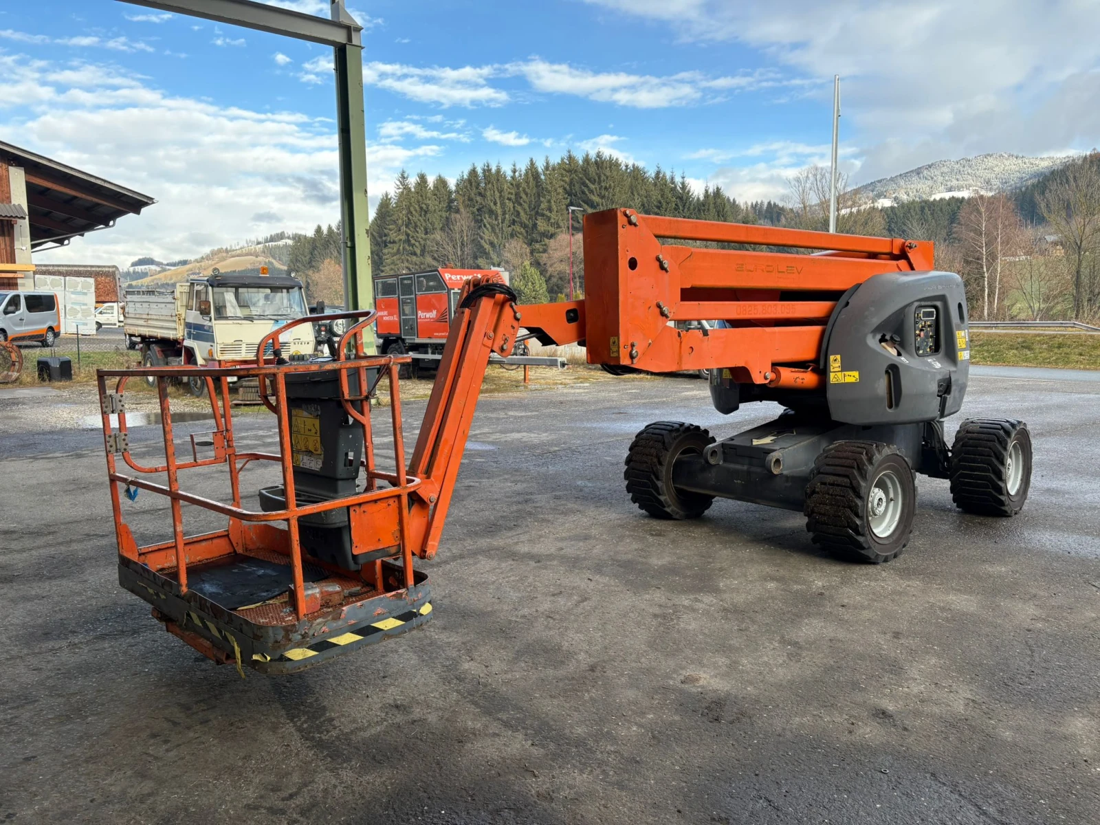 Автовишка Друга марка JLG-450 AJ, Нов внос