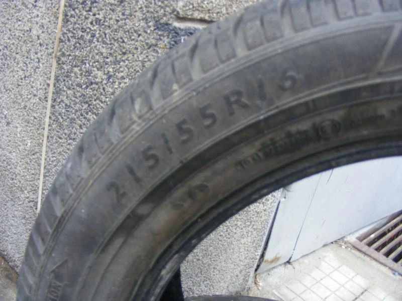 Гуми Зимни 215/55R16, снимка 5 - Гуми и джанти - 47383437