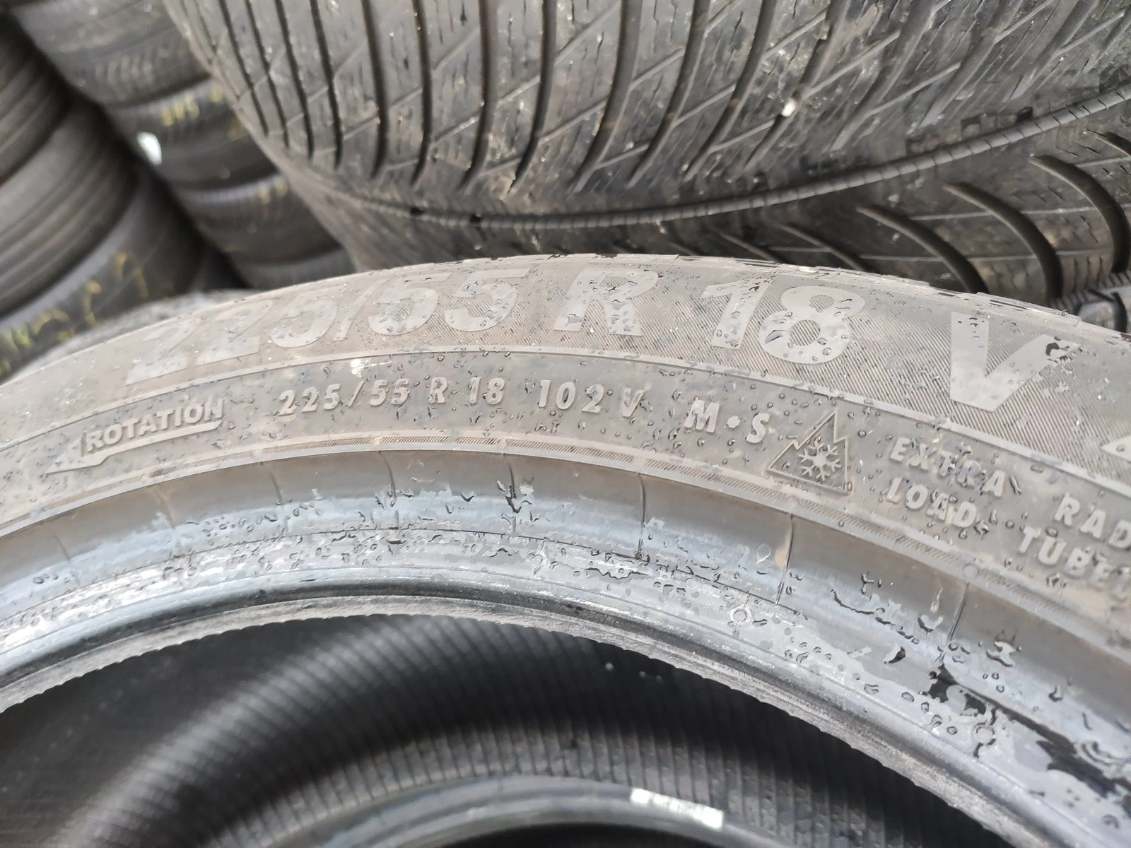 Гуми Зимни 225/55R18, снимка 6 - Гуми и джанти - 56735298