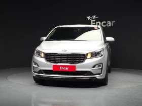 Kia Carnival 2.2 Automatic, снимка 2