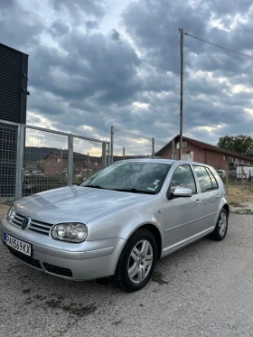     VW Golf 2.0i