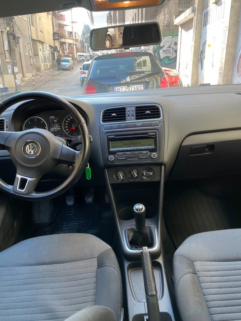 VW Polo 1.6 TDI, снимка 9 - Автомобили и джипове - 48801186