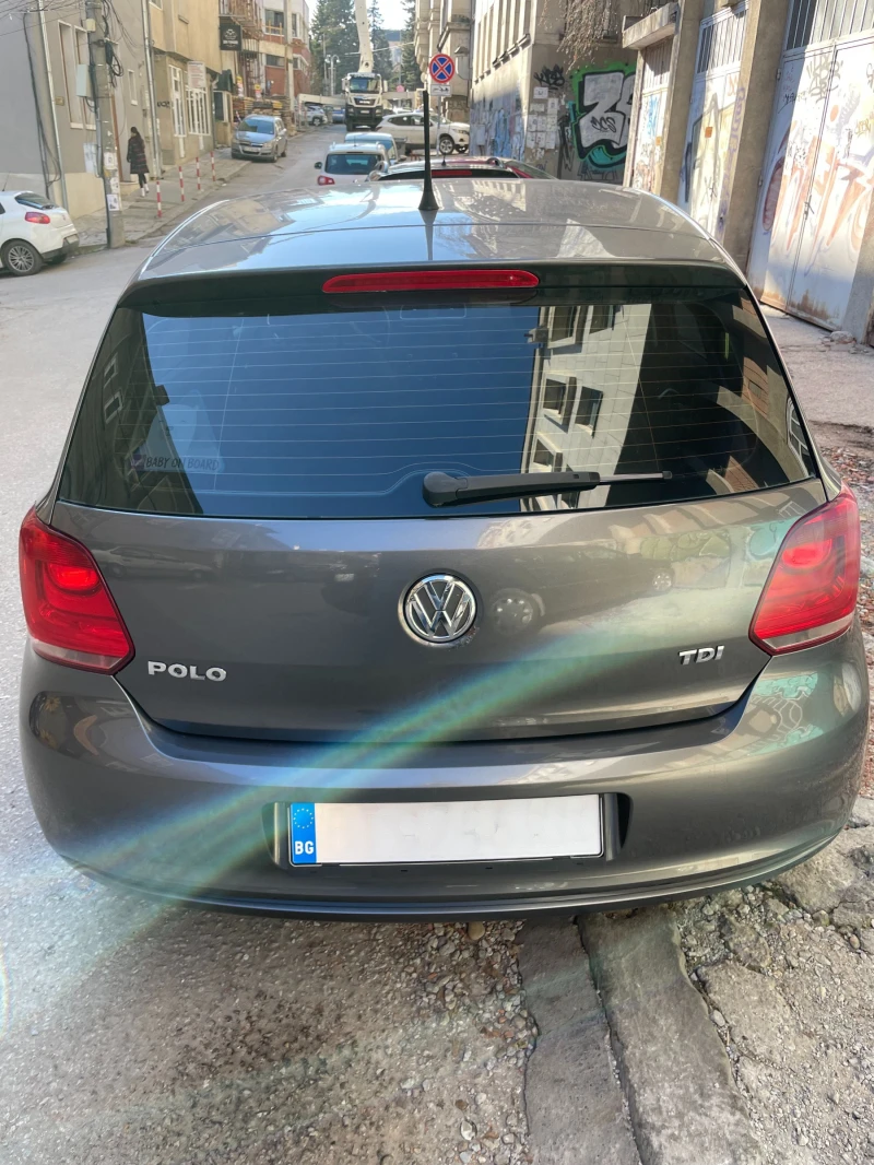 VW Polo 1.6 TDI, снимка 5 - Автомобили и джипове - 48801186