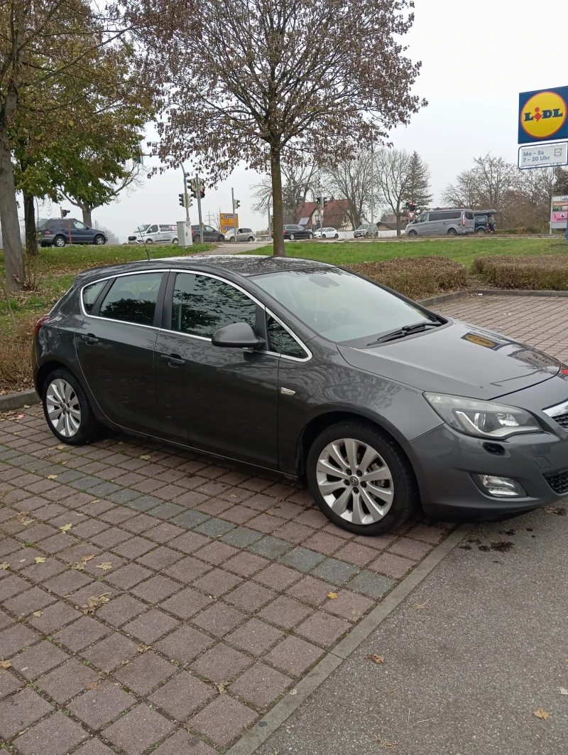 Opel Astra, снимка 3 - Автомобили и джипове - 48836321