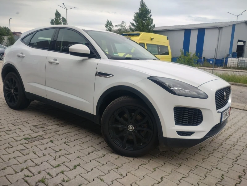 Jaguar E-pace Jaguar E-Pace 2.0D/Кожен салон/Промоция, снимка 4 - Автомобили и джипове - 52358250