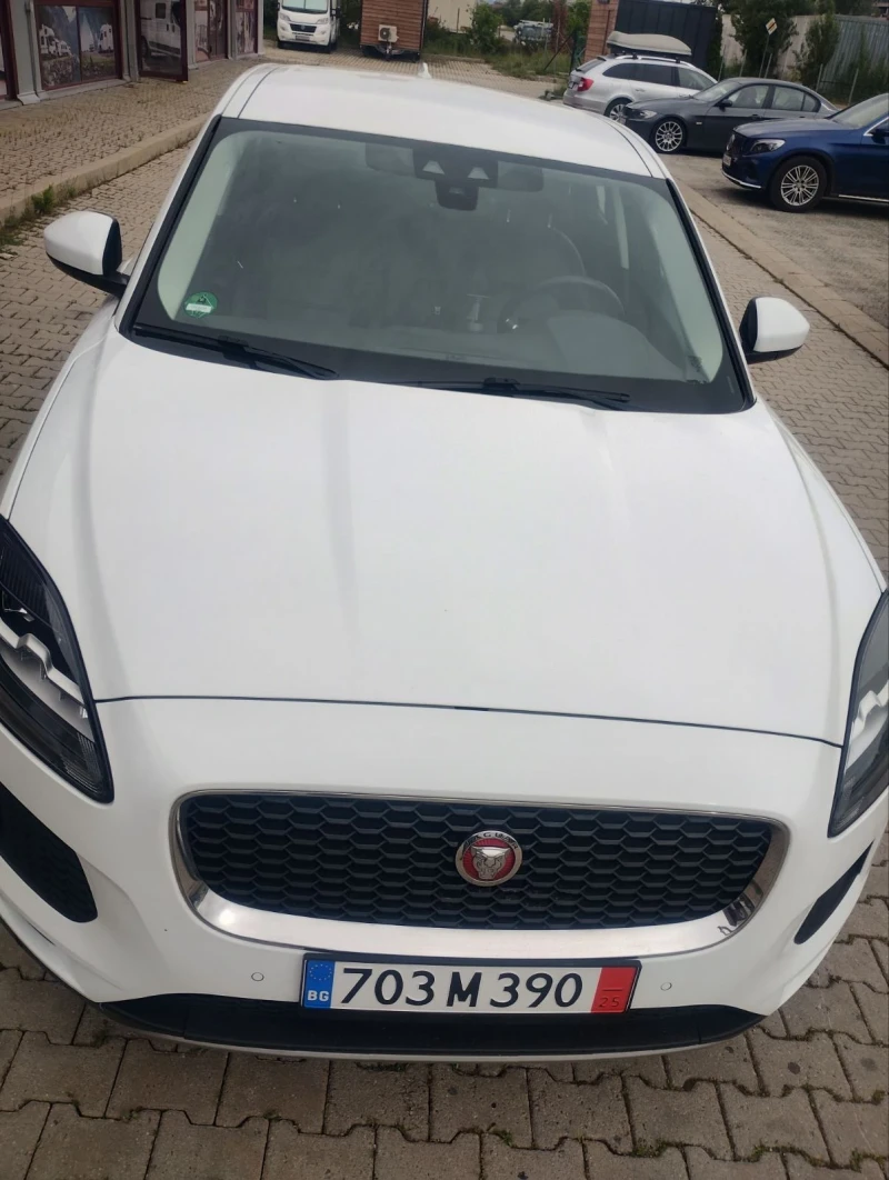 Jaguar E-pace Jaguar E-Pace 2.0D/Кожен салон/Промоция, снимка 7 - Автомобили и джипове - 52358250