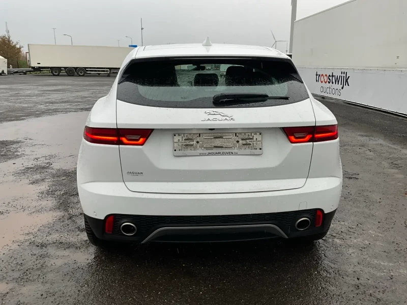 Jaguar E-pace 2.0D, снимка 3 - Автомобили и джипове - 48954482