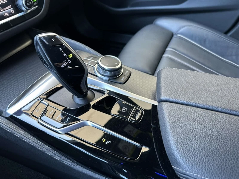 BMW 530 xDrive Touring, снимка 12 - Автомобили и джипове - 50166670