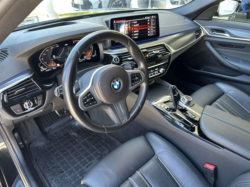 BMW 530 xDrive Touring, снимка 6 - Автомобили и джипове - 50166670