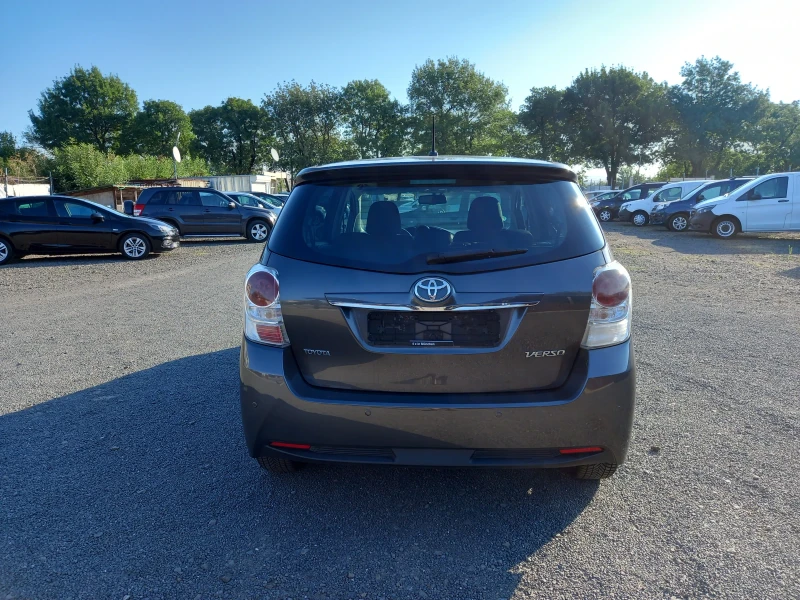 Toyota Verso 6+ 1 места, снимка 5 - Автомобили и джипове - 51606732