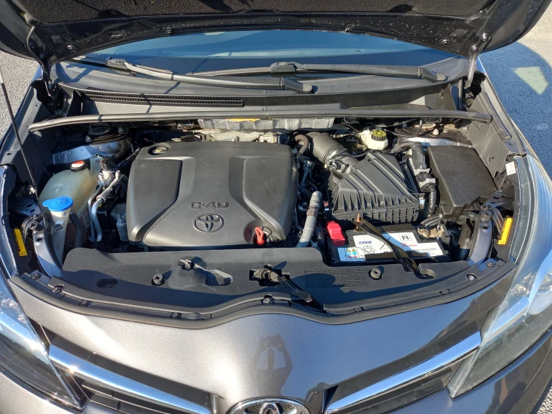 Toyota Verso 6+ 1 места, снимка 15 - Автомобили и джипове - 51606732