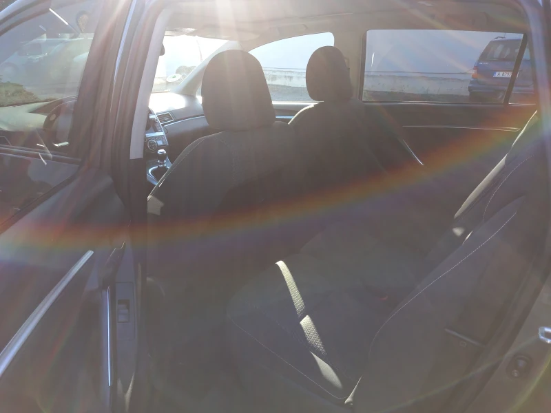 Toyota Verso 6+ 1 места, снимка 12 - Автомобили и джипове - 51606732