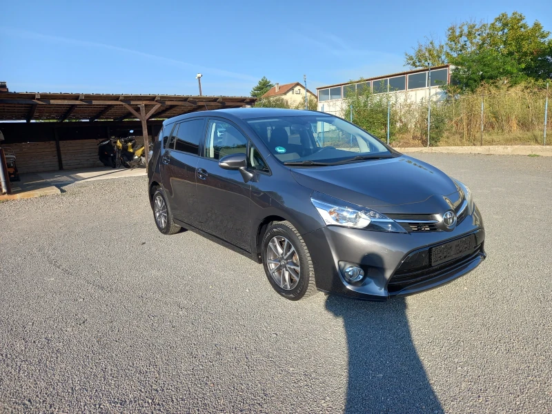 Toyota Verso 6+ 1 места, снимка 2 - Автомобили и джипове - 51606732