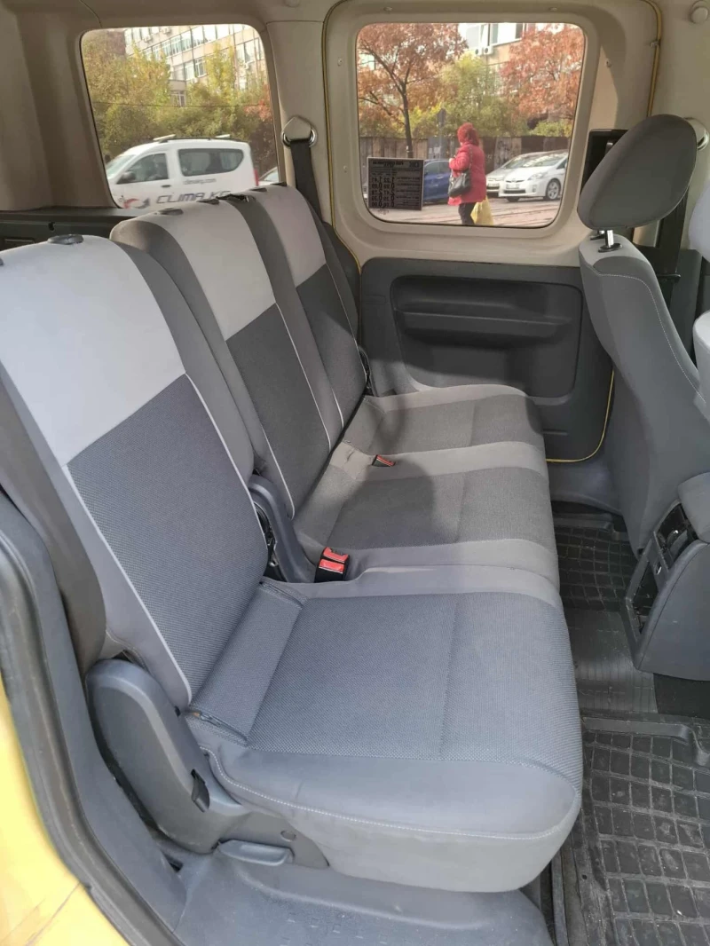 VW Caddy, снимка 6 - Автомобили и джипове - 52418675