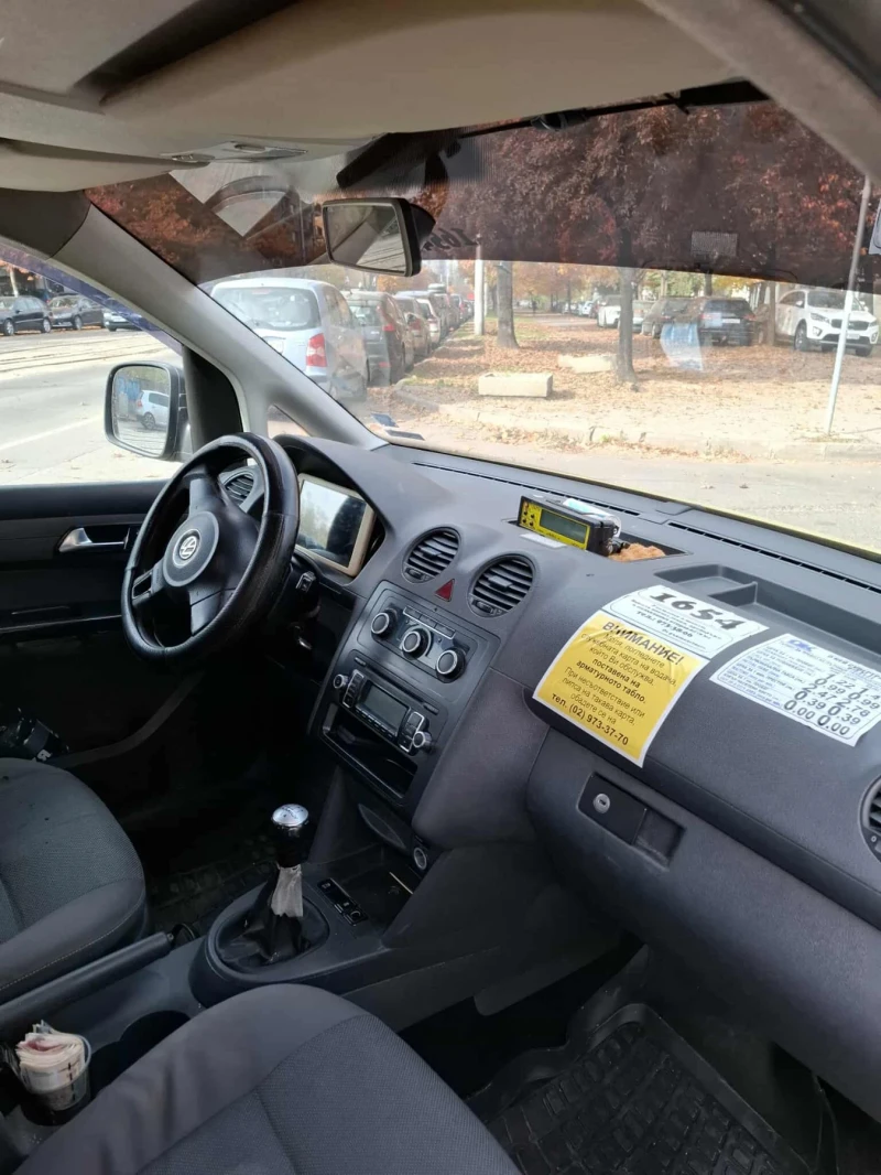 VW Caddy, снимка 5 - Автомобили и джипове - 52418675