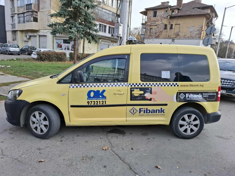 VW Caddy, снимка 3 - Автомобили и джипове - 52418675