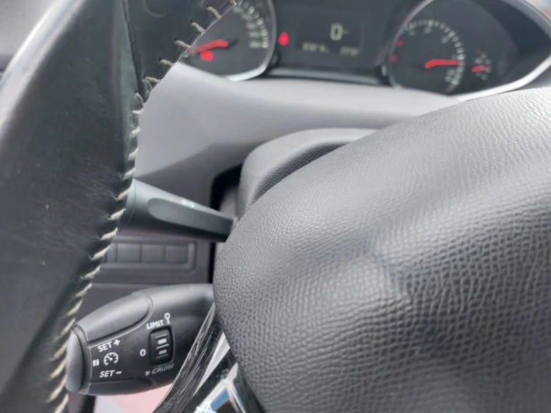 Peugeot 308 1.6HDI* 36м. х 398лв.* , снимка 13 - Автомобили и джипове - 52319855