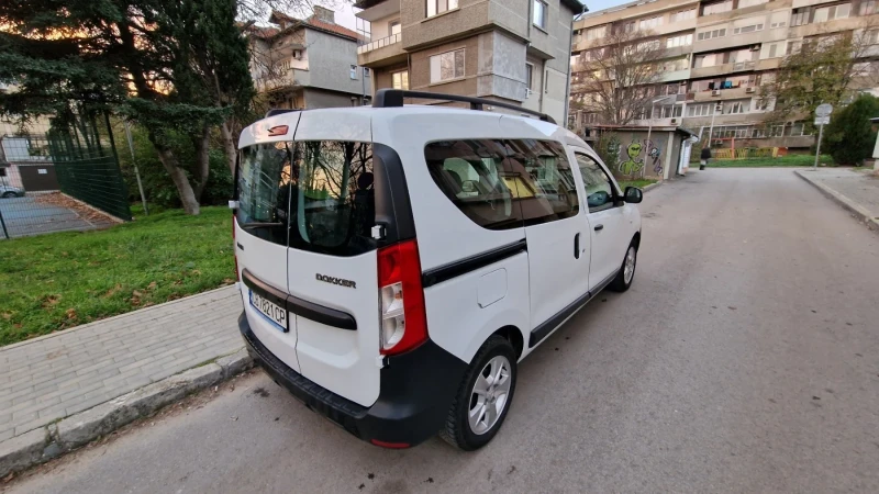 Dacia Dokker 1.5, снимка 3 - Автомобили и джипове - 52799740