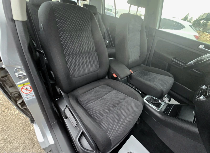 VW Golf Plus АВТОМАТ/КОЛЕДНА ПРОМОЦИЯ/КАМЕРА/NAVI, снимка 13 - Автомобили и джипове - 52837878