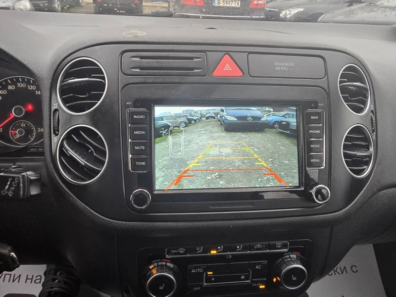 VW Golf Plus АВТОМАТ/КОЛЕДНА ПРОМОЦИЯ/КАМЕРА/NAVI, снимка 10 - Автомобили и джипове - 52837878