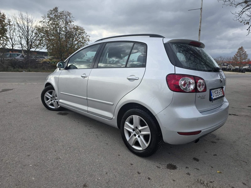 VW Golf Plus АВТОМАТ/КОЛЕДНА ПРОМОЦИЯ/КАМЕРА/NAVI, снимка 6 - Автомобили и джипове - 52837878