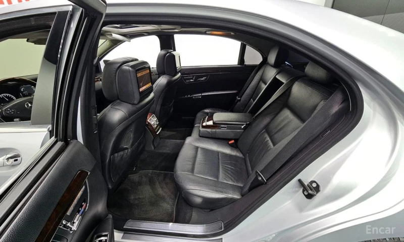 Mercedes-Benz S 500, снимка 11 - Автомобили и джипове - 52840439