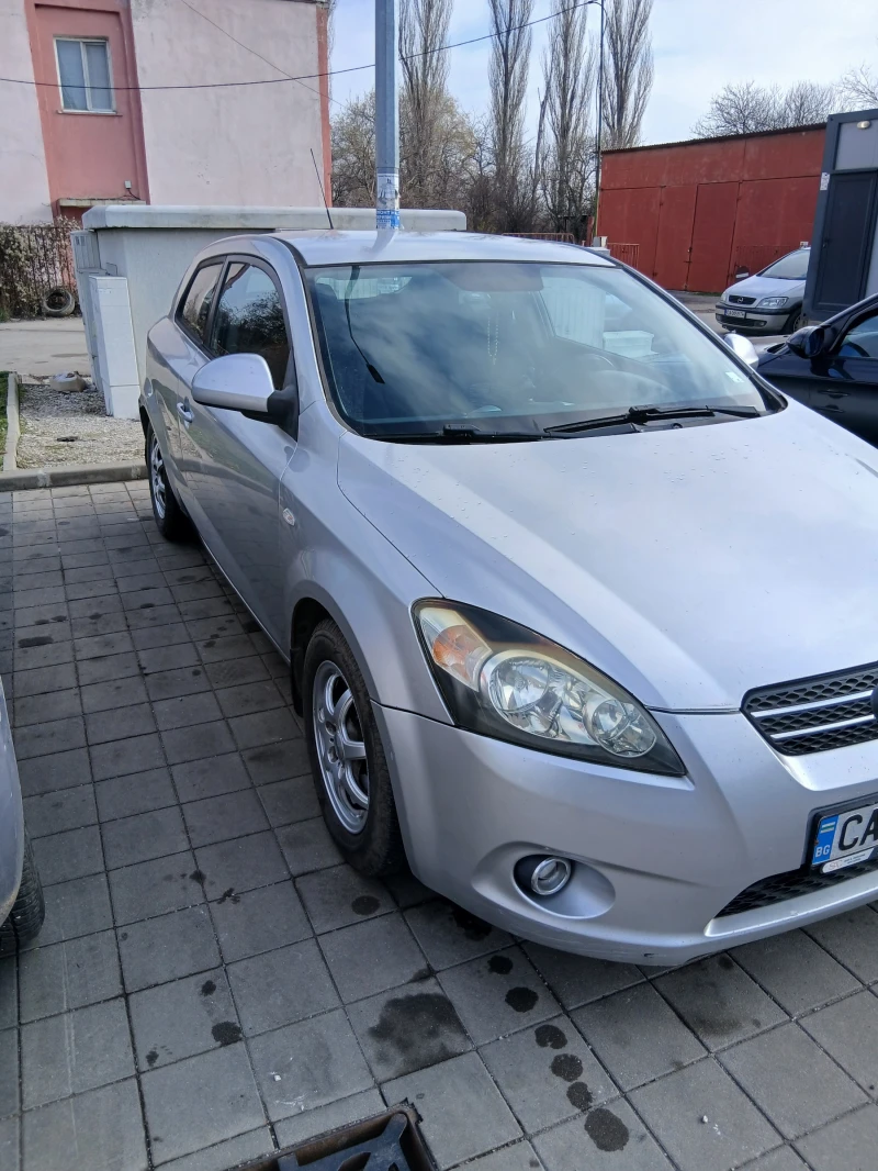 Kia Ceed, снимка 4 - Автомобили и джипове - 52865826