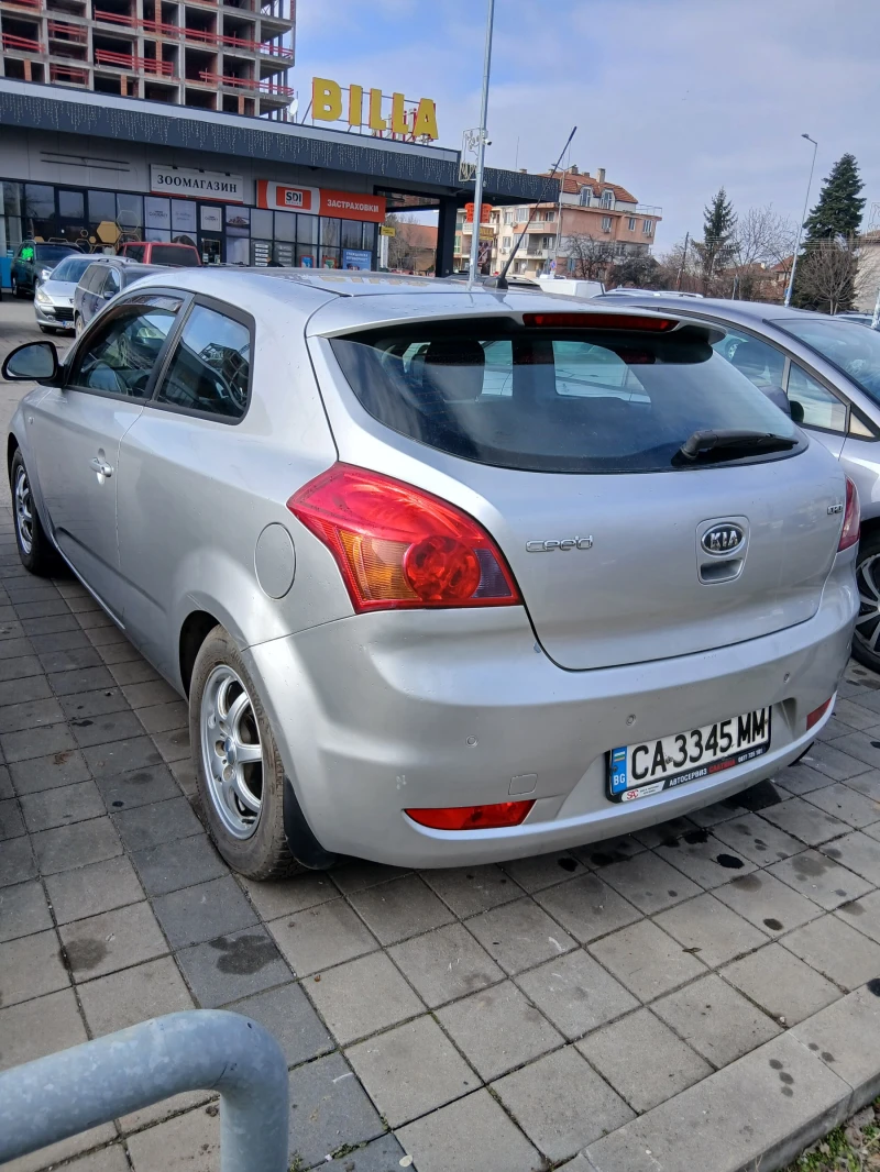 Kia Ceed, снимка 5 - Автомобили и джипове - 52865826
