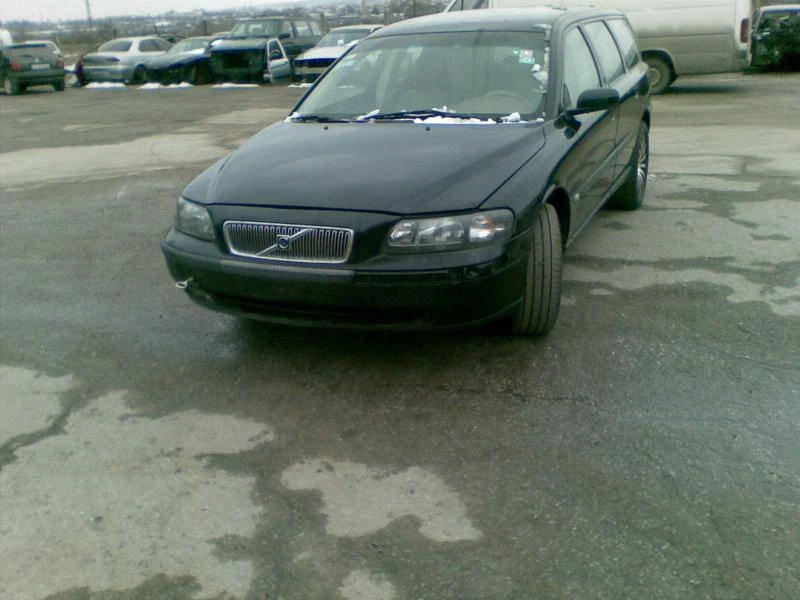 Volvo V70 2.4 D5  - [1] 