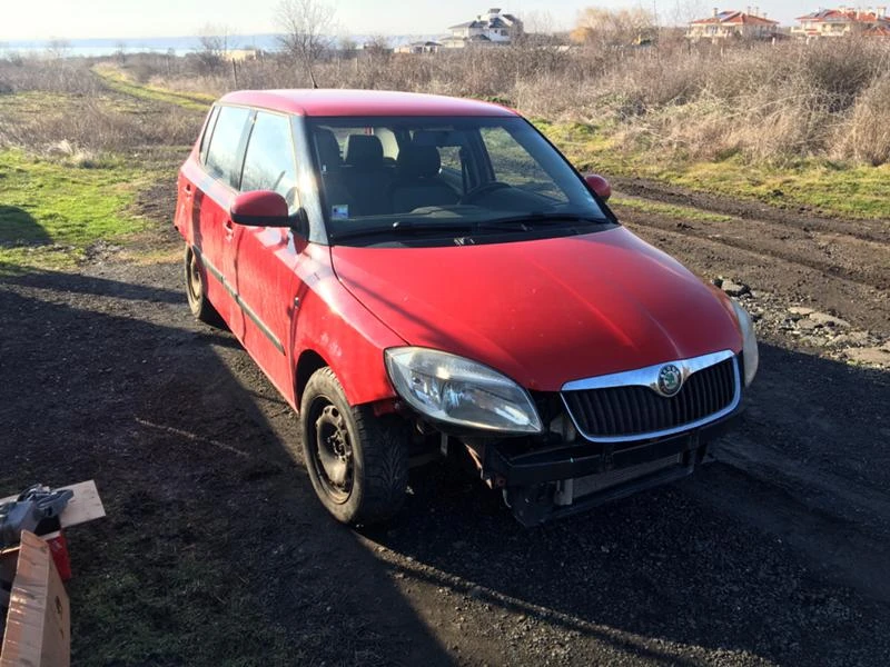 Skoda Fabia 4бр на Части, снимка 14 - Автомобили и джипове - 24308352