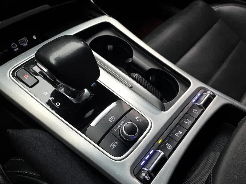 Kia Stinger 3.3 2WD GT - САМО 30% АВАНС , снимка 9 - Автомобили и джипове - 55888075