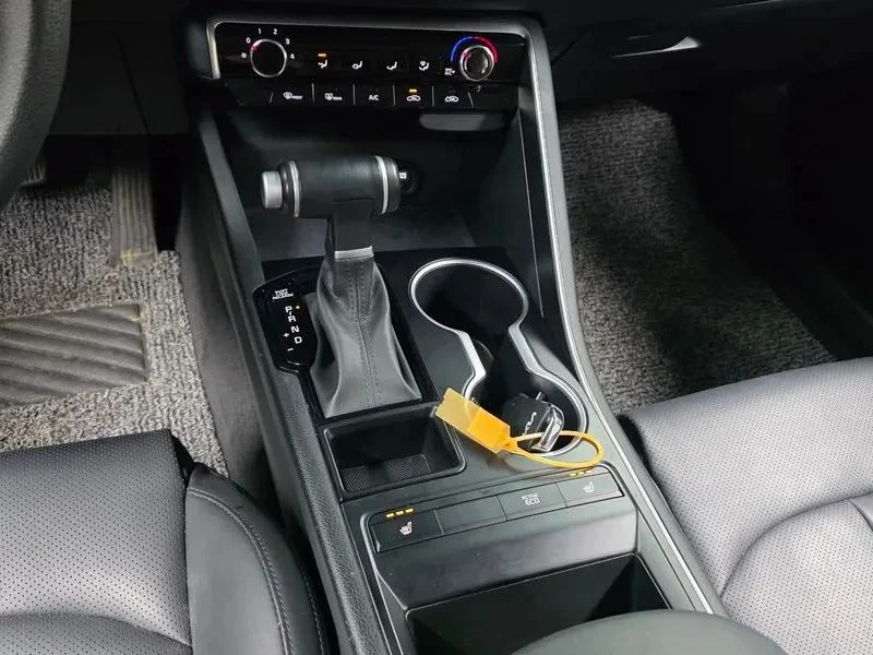 Kia K5, снимка 9 - Автомобили и джипове - 56687974