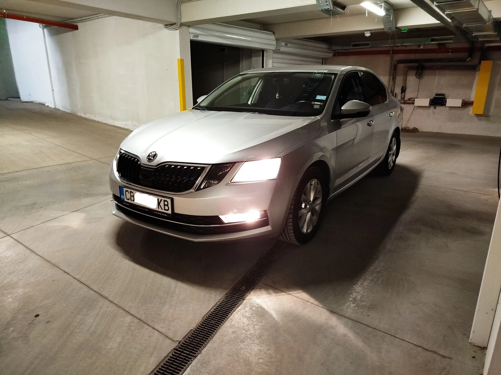 Skoda Octavia 1.6 TDI , снимка 1
