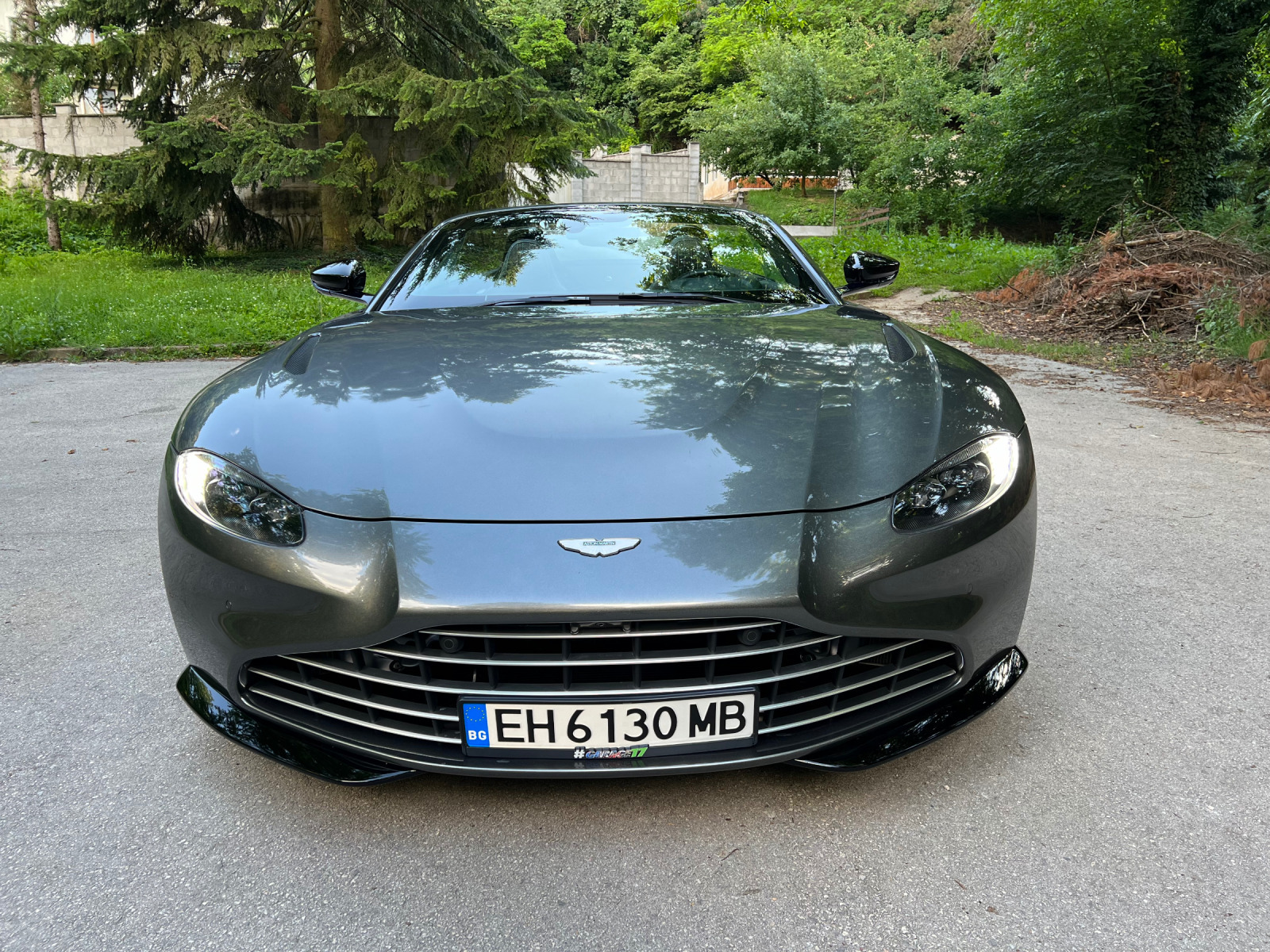 Aston martin V8 Vantage 4.0 Roadster - изображение 2