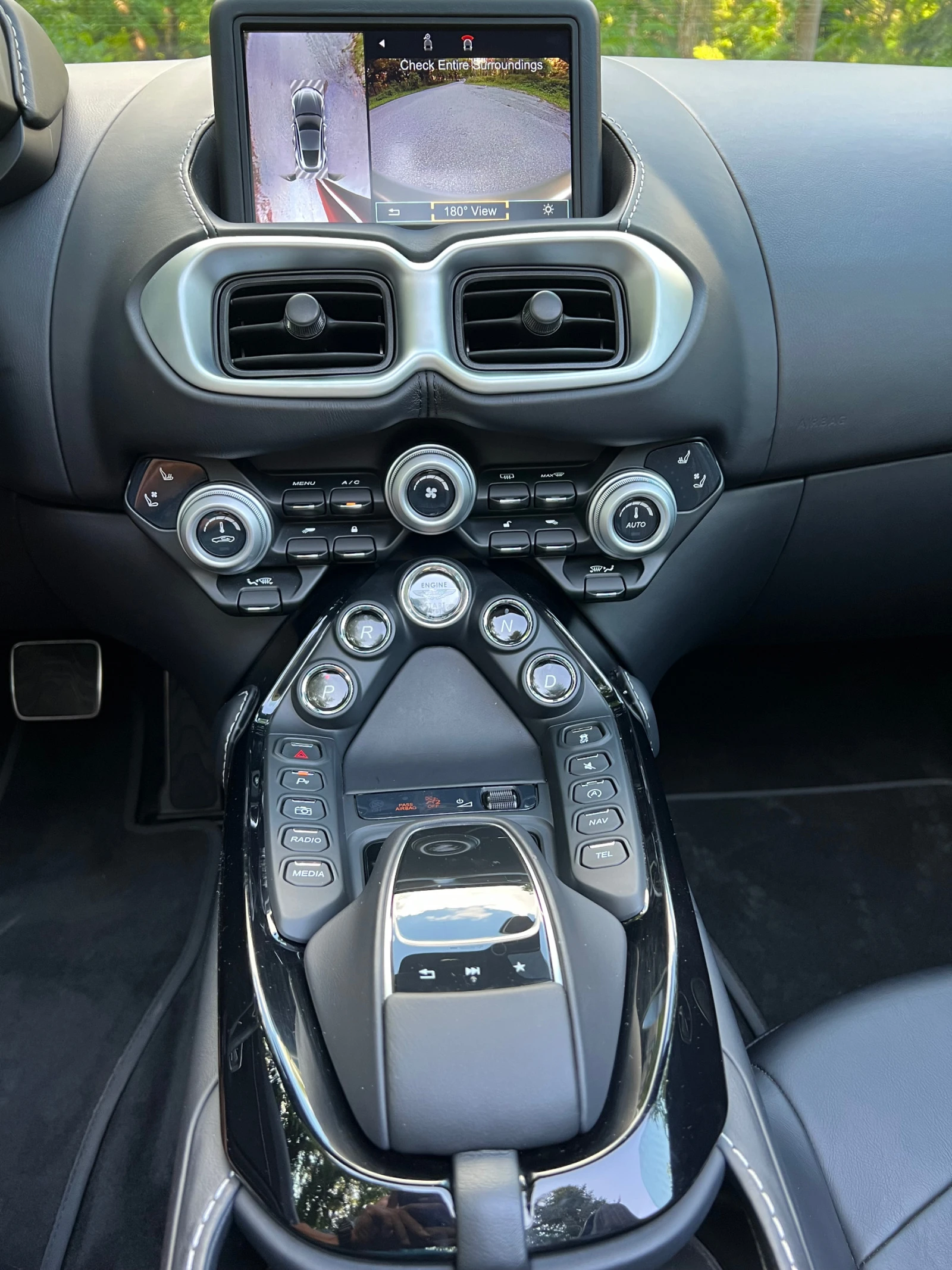 Aston Martin V8 Vantage 4.0 Roadster | Mobile.bg   15