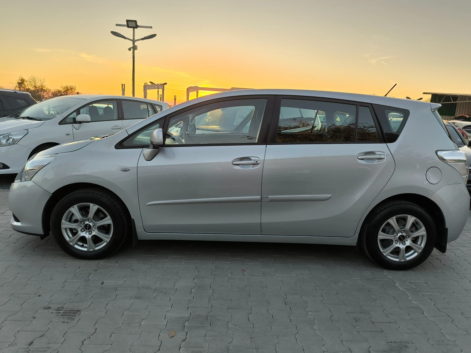 Toyota Verso 1, 8i-147k.c.ВЕРИГА, 6ck.EBPO 5 ПЕРФЕКТЕН! - изображение 3